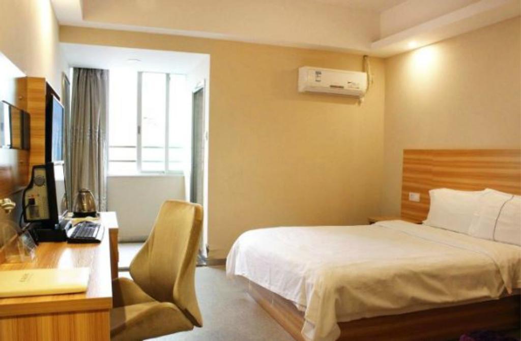 Xiangmei Chain Hotel Shenzhen Qianhai Branch Екстериор снимка