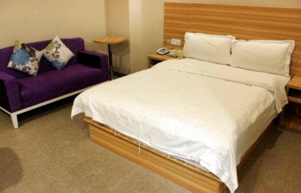 Xiangmei Chain Hotel Shenzhen Qianhai Branch Екстериор снимка